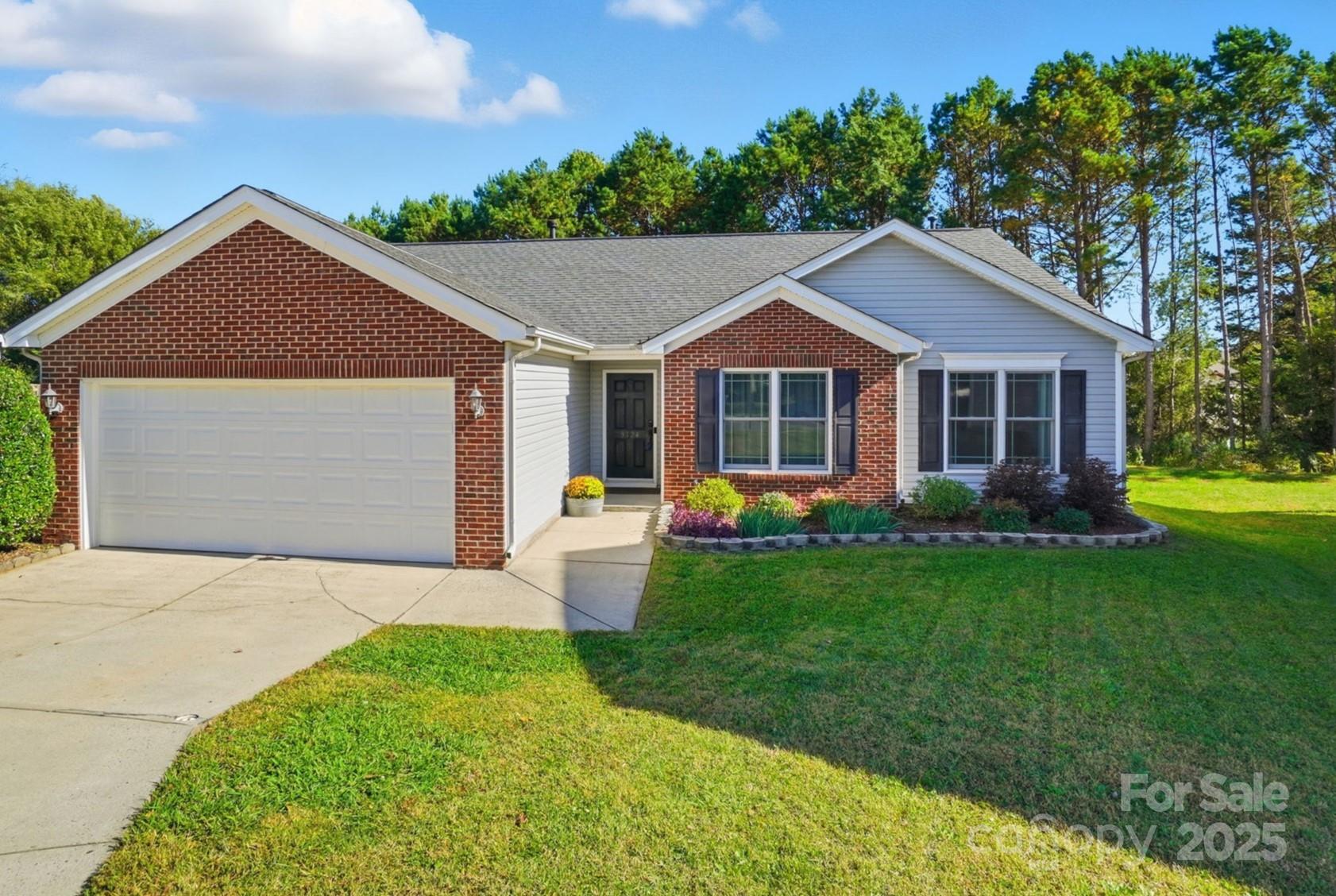 Mill Creek, Charlotte community