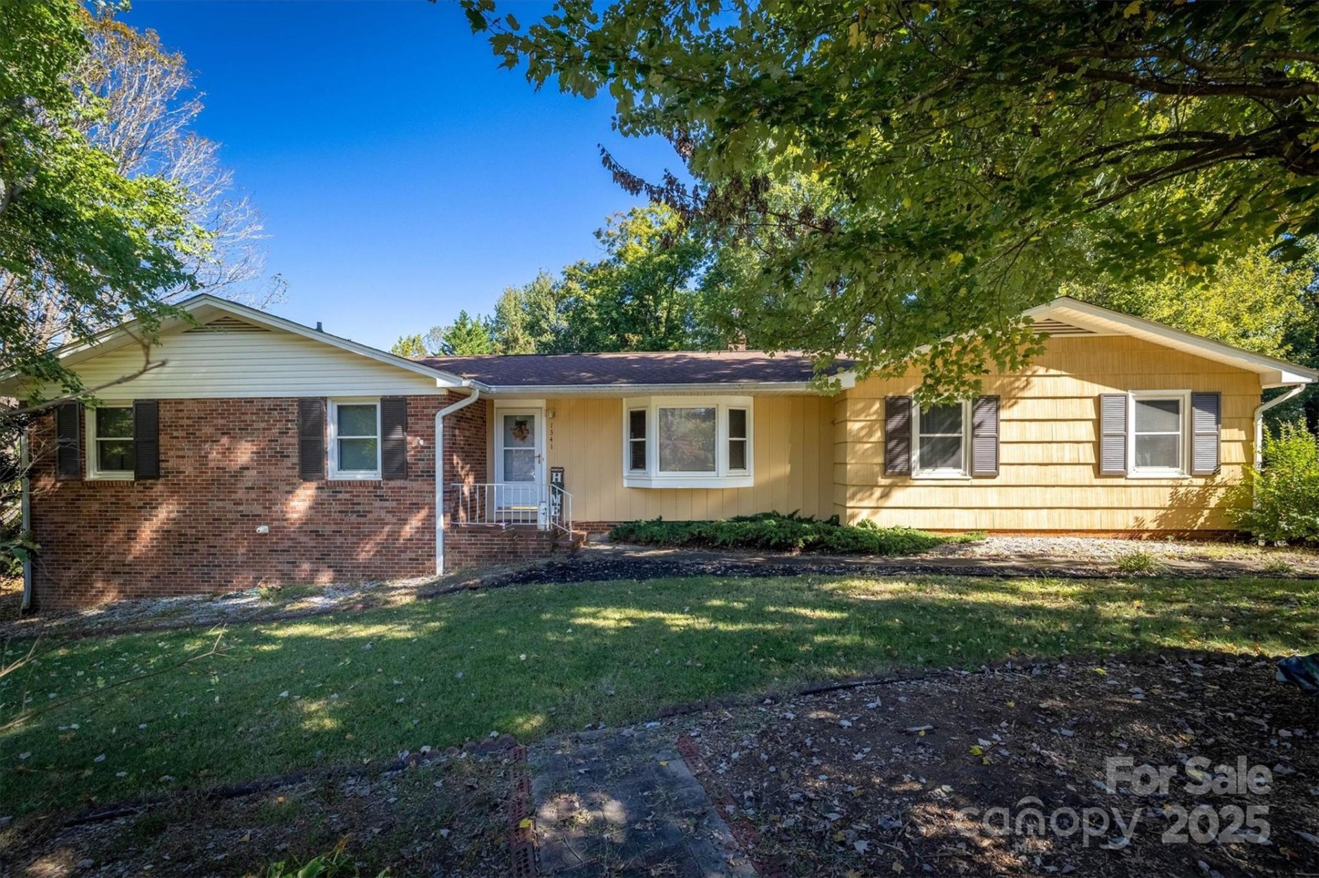 Property at 1341 36th Avenue Drive, Hickory, NC 28601