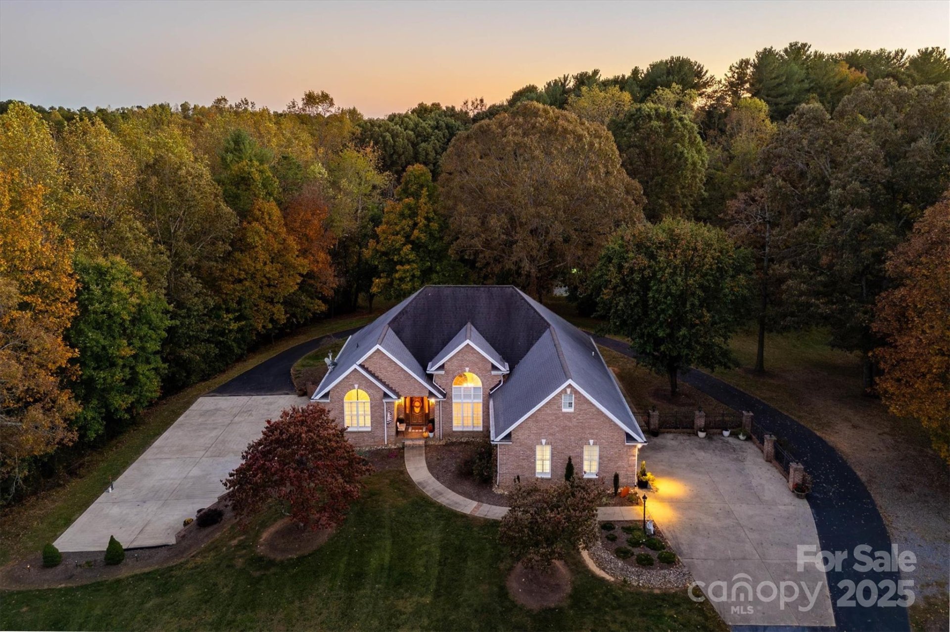 Property image 1 at 5591 Quail Creek Drive, Granite Falls, NC 28630