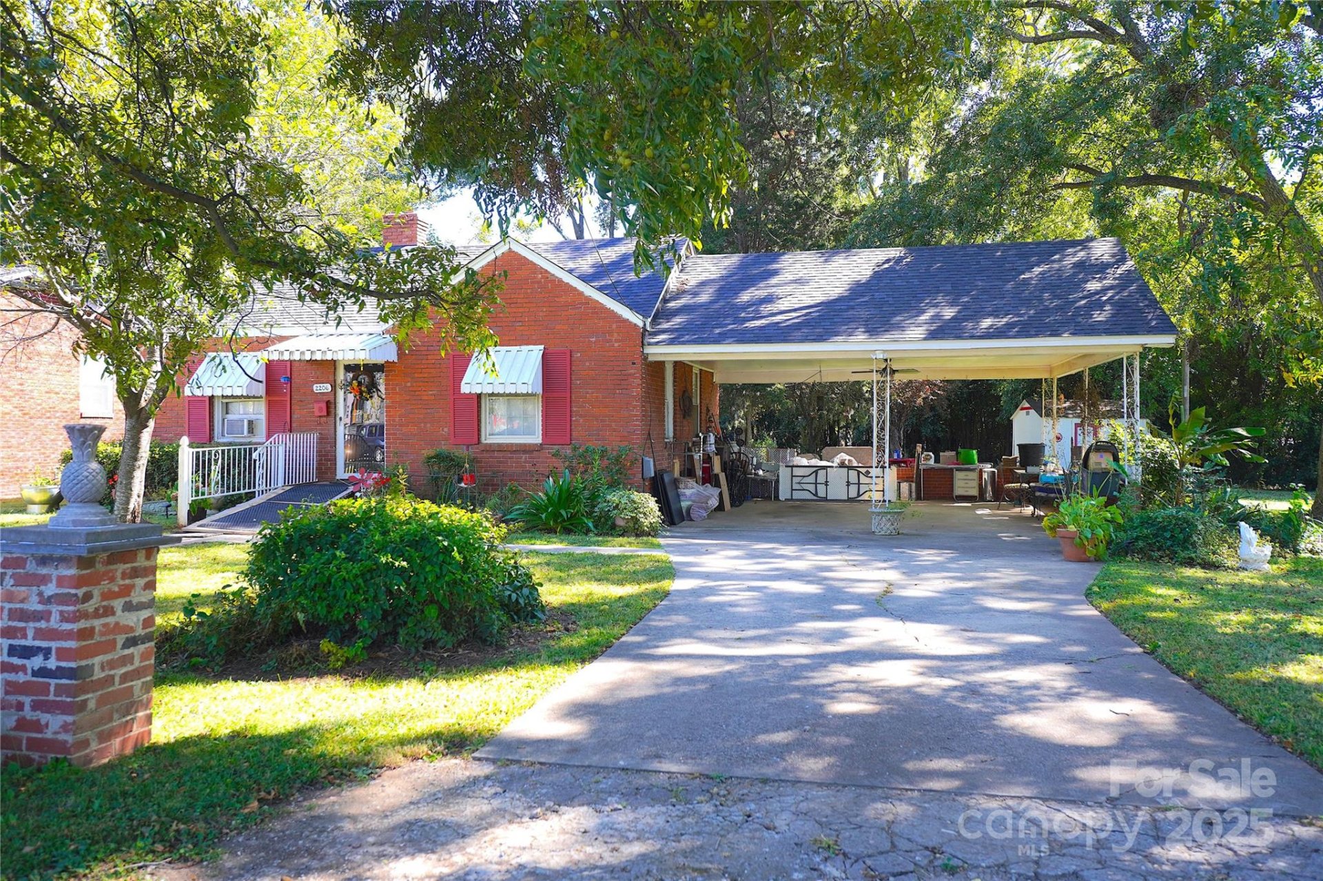 Property image 1 at 2206 Bancroft Street, Charlotte, NC 28206