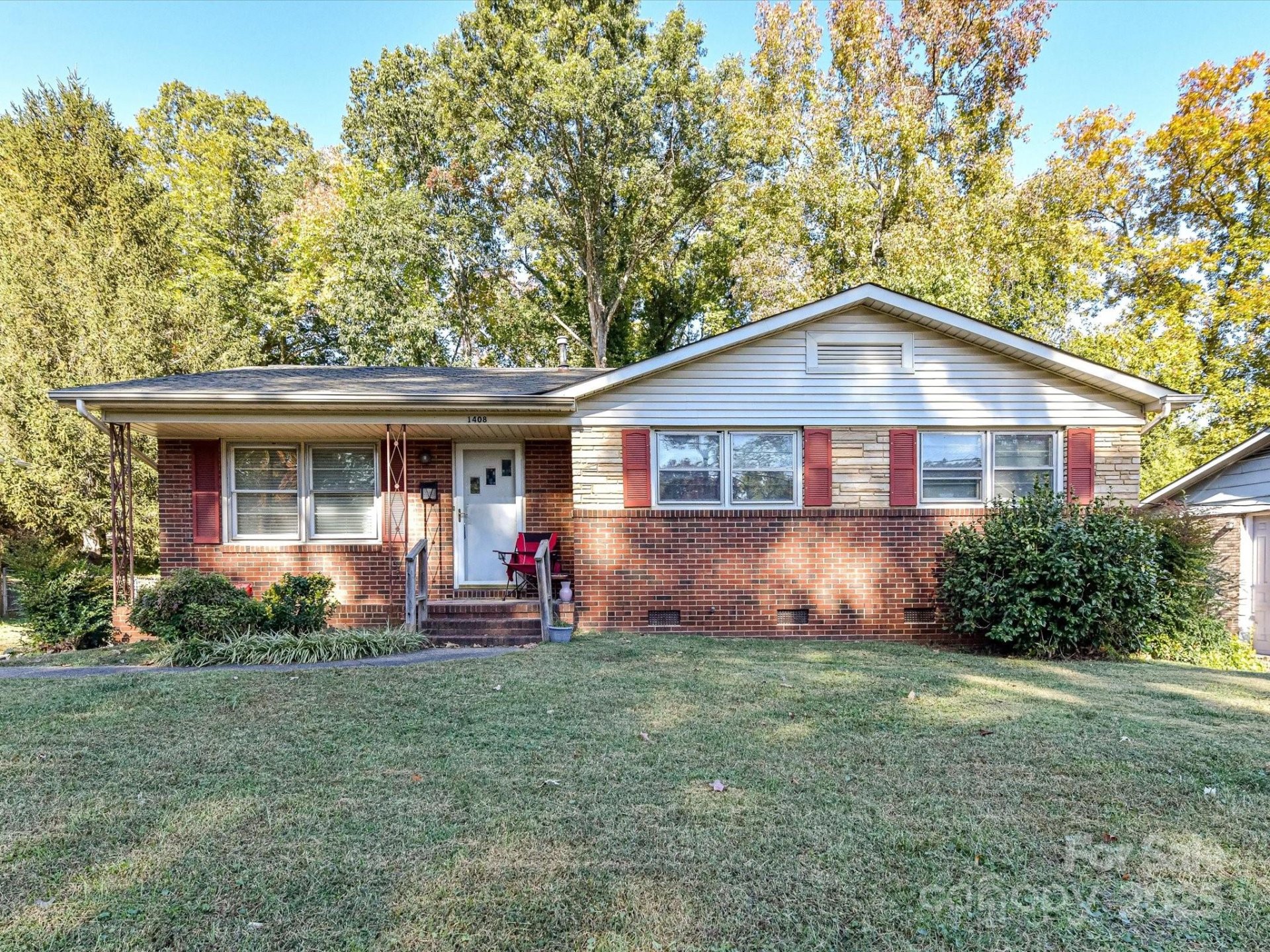 Property at 1408 Ranch Road, Charlotte, NC 28208