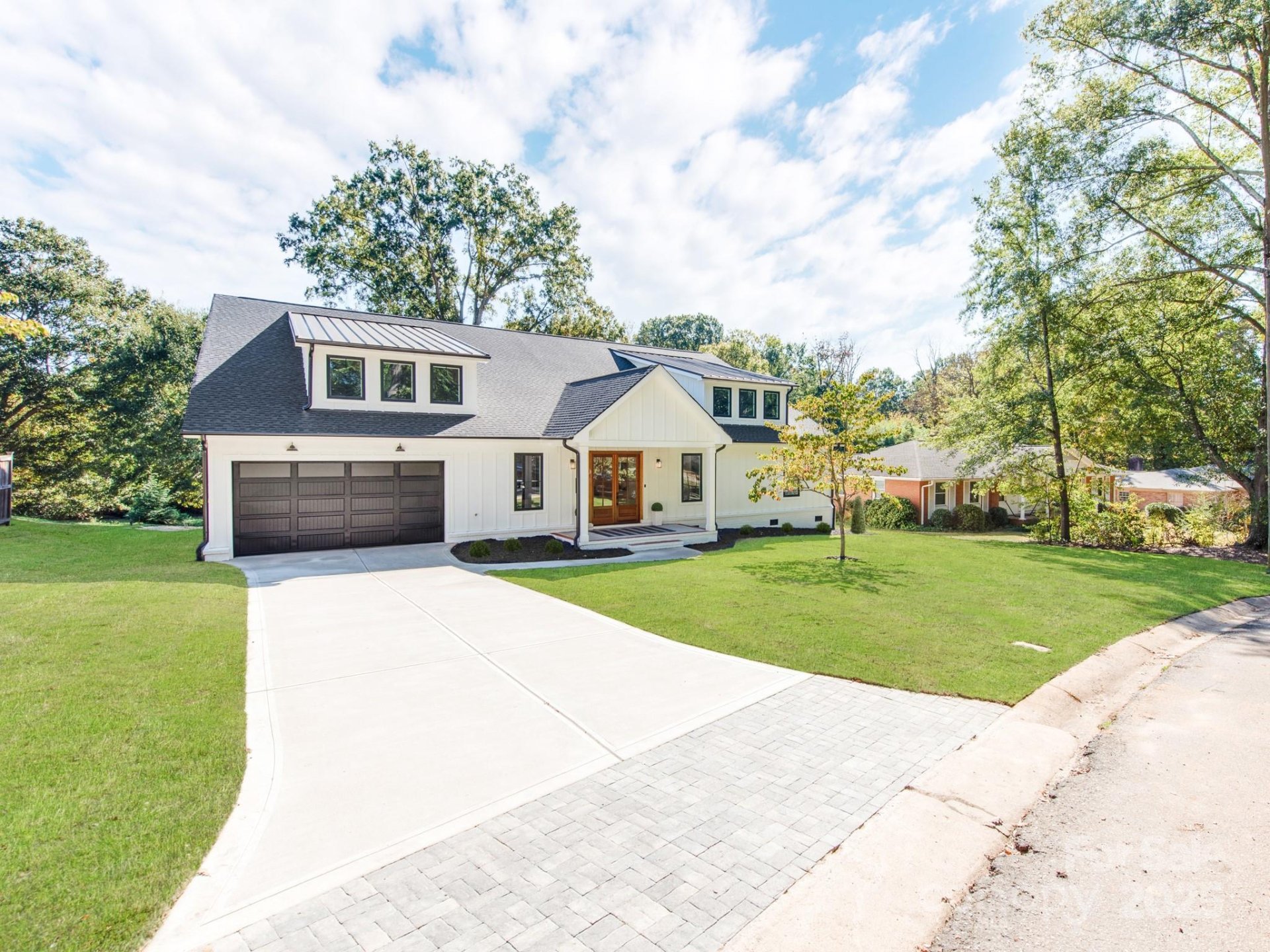 Sherwood Forest, Charlotte community