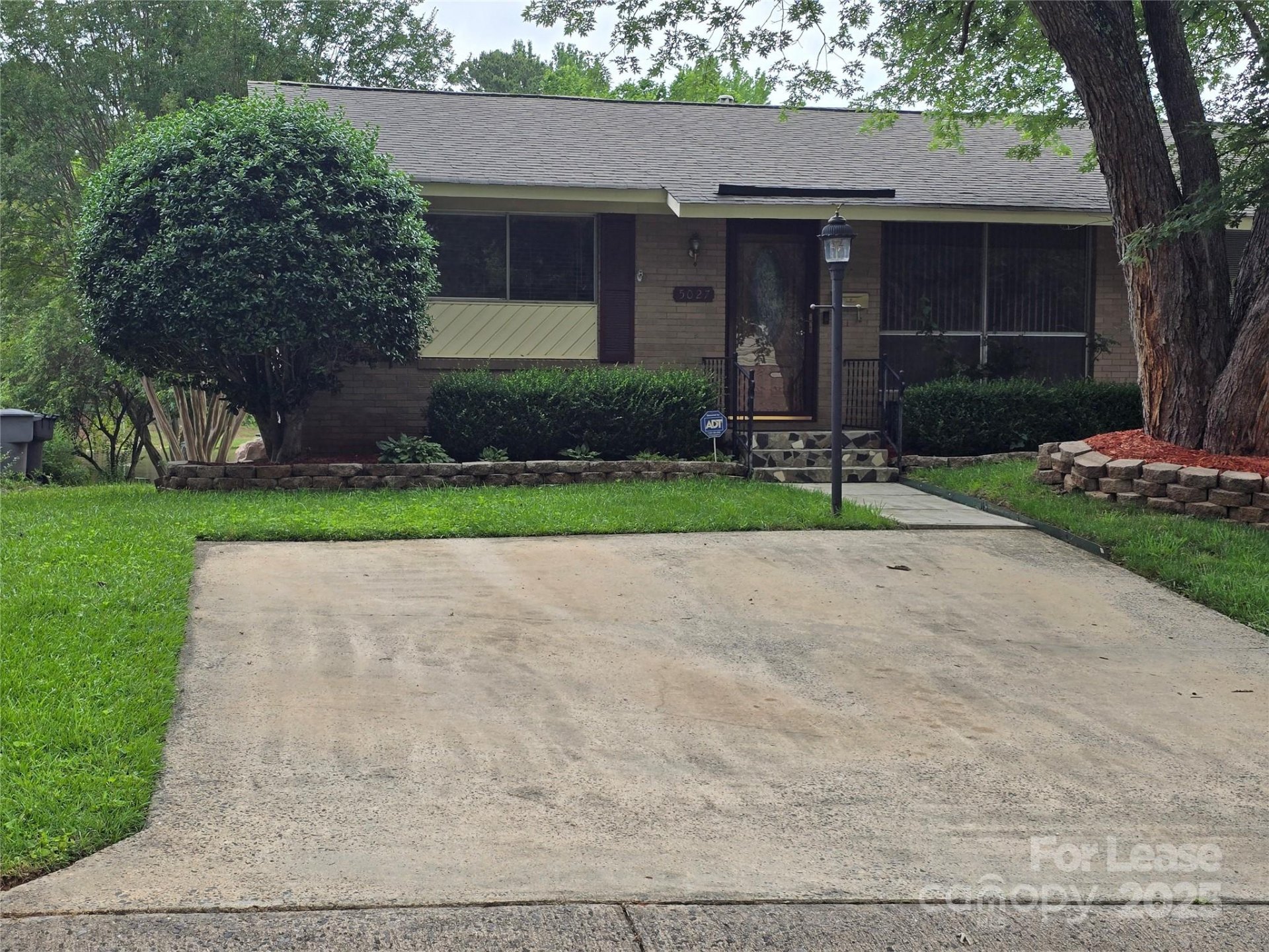 Property image 1 at 5027 Malibu Drive, Charlotte, NC 28215