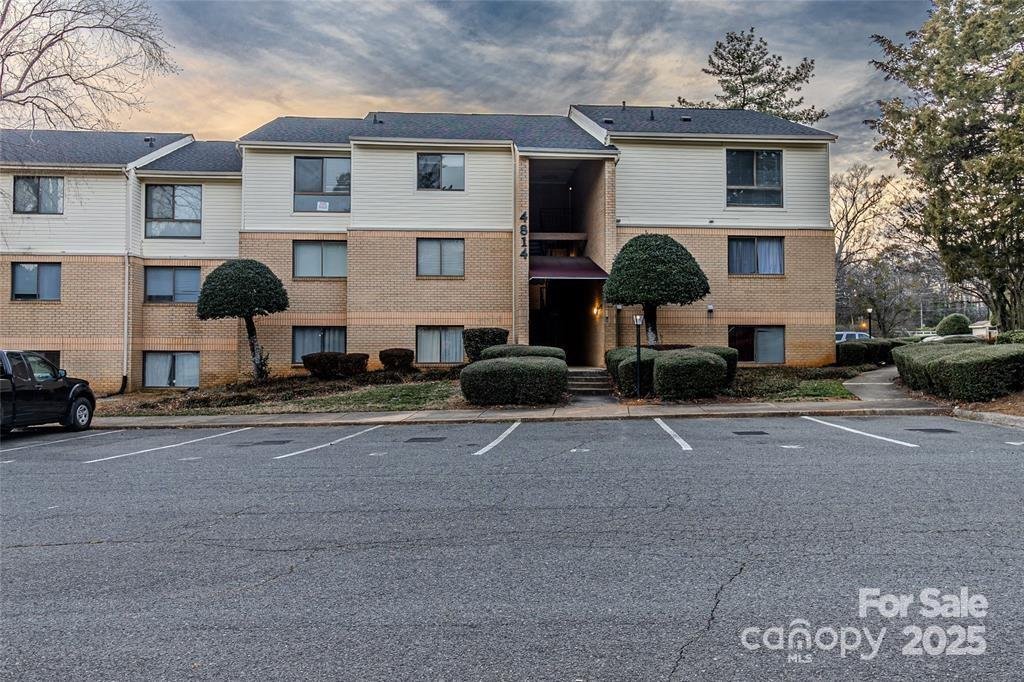 Watermark, Charlotte community
