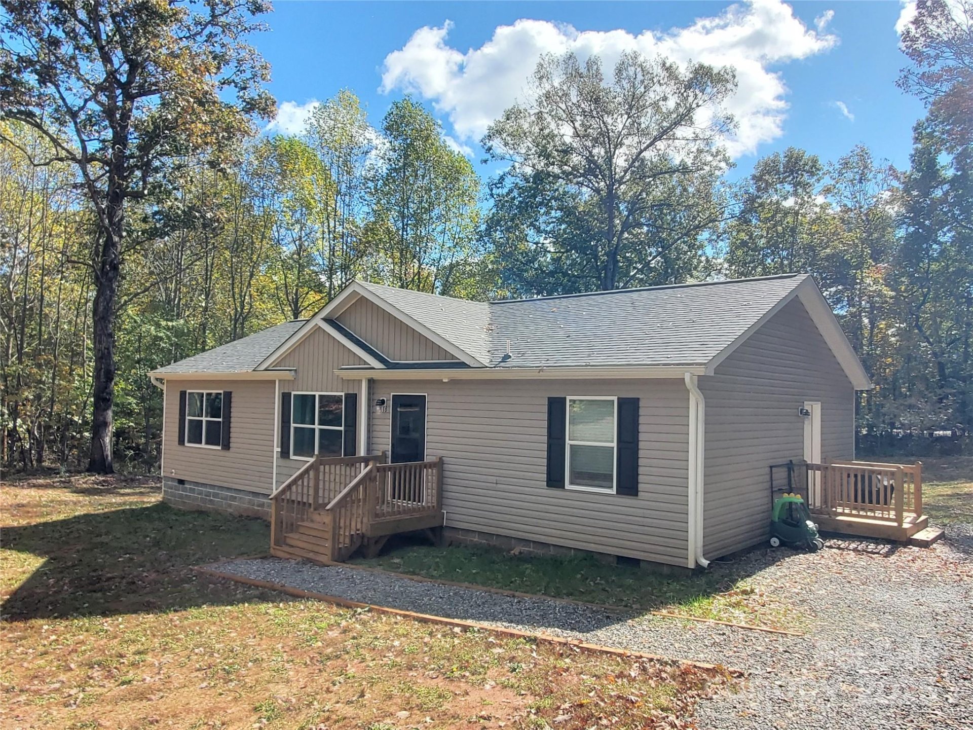 Property at 118 Valley Springs Drive, Olin, NC 28660