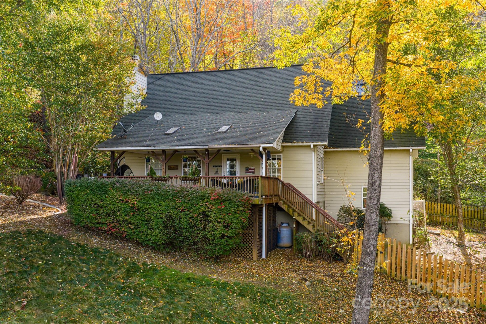 Property at 154 Presidential Drive, Waynesville, NC 28786