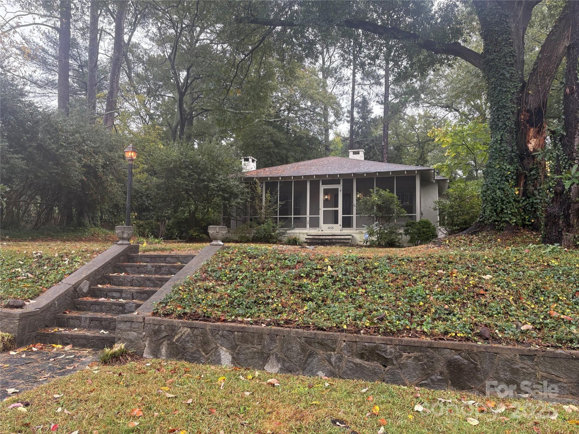 Property at 1006 S Belvedere Avenue, Gastonia, NC 28054