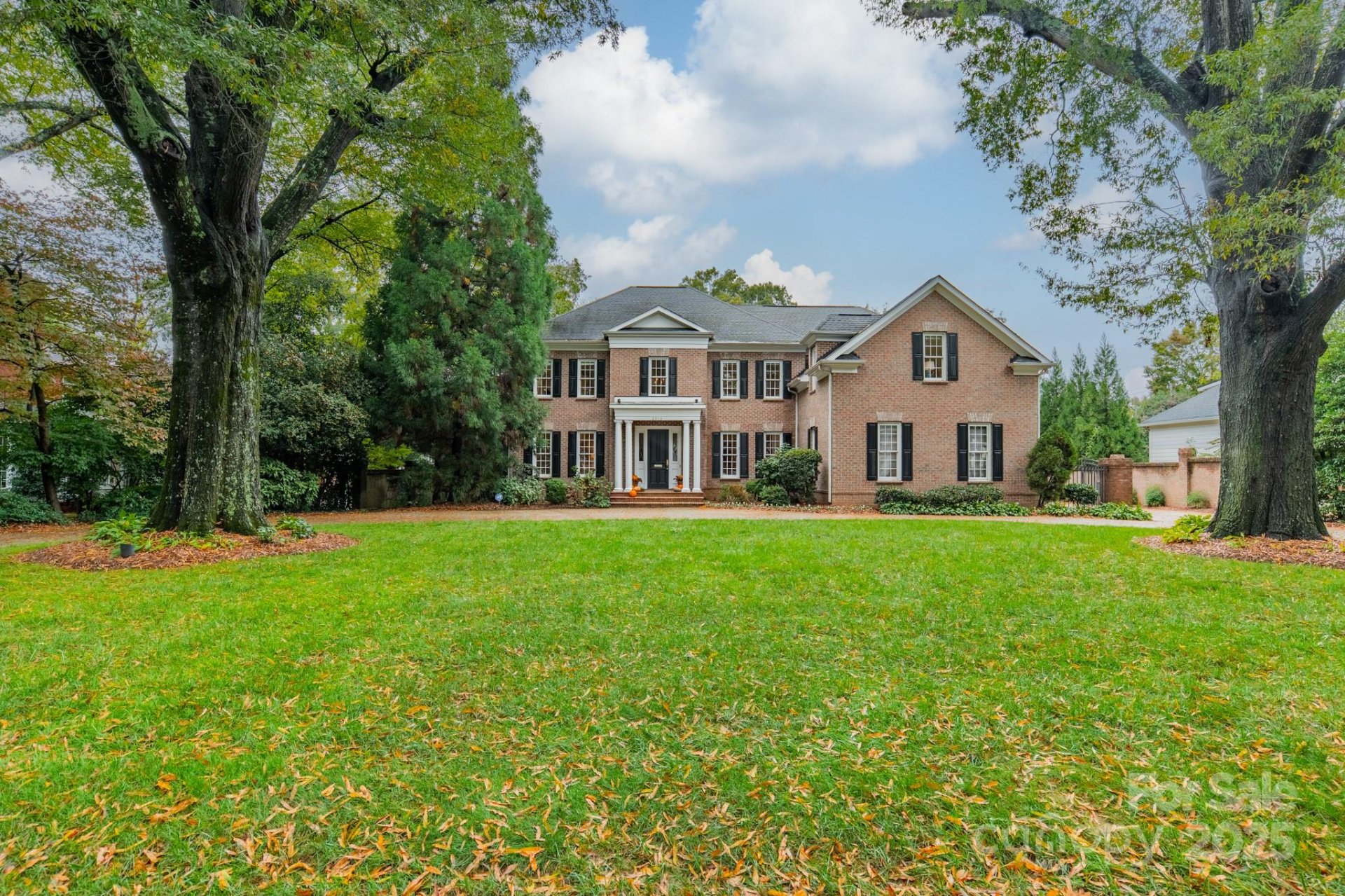 Property at 2516 Selwyn Avenue, Charlotte, NC 28209