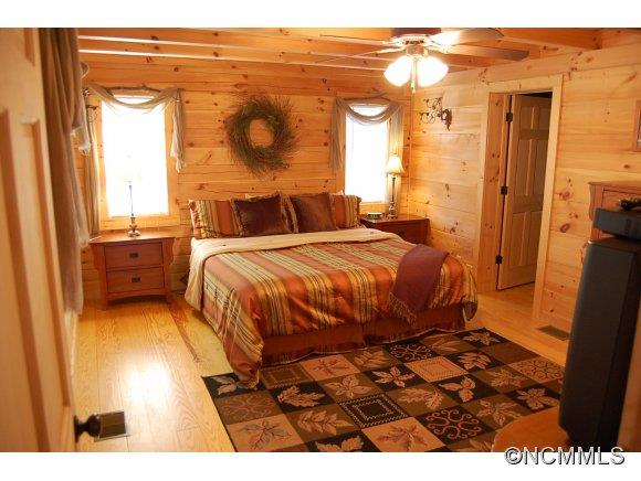 Property image 5 at 164 Oscelake Way, Hendersonville, NC 28739