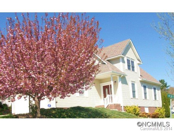 Property image 1 at 11 Flowering Cherry, Asheville, NC 28805