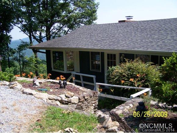 Property image 1 at 4 Holly Berry, Hendersonville, NC 28739