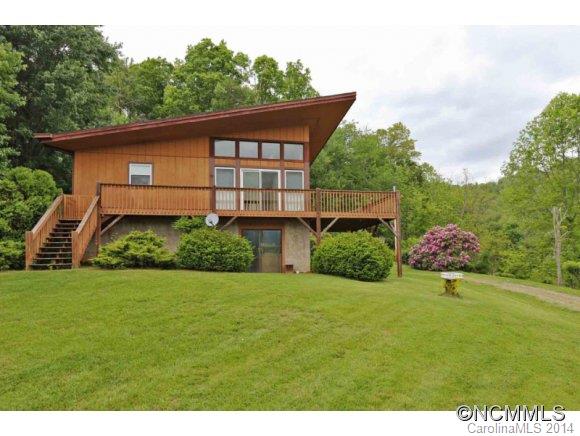 Property image 1 at 28 Hampshire Lane, Canton, NC 28716