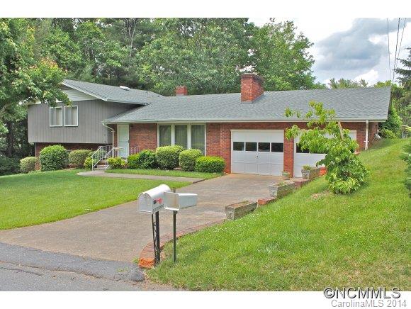 Property image 1 at 42 Mountainbrook Road, Asheville, NC 28805