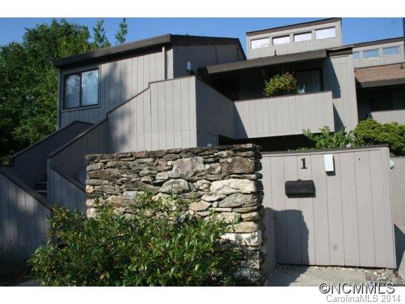 Property image 1 at 1 Lakemoor Lane, Hendersonville, NC 28739