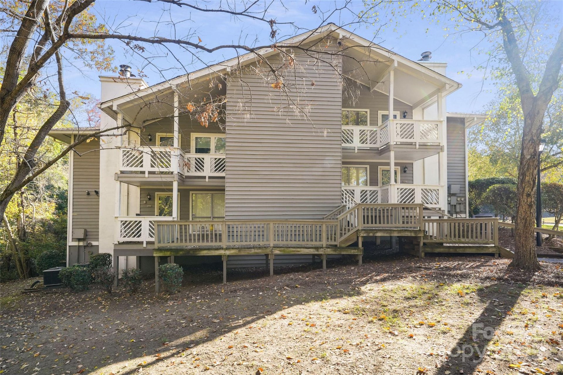 Ashfield Court, Charlotte community