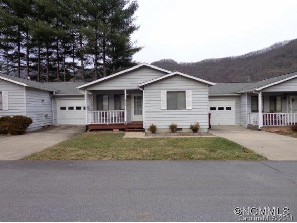 Property image 1 at 103 Market St, Maggie Valley, NC 28751