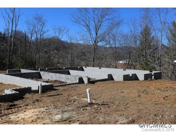 Property image 1 at 44 Sapling Lane, Waynesville, NC 28786