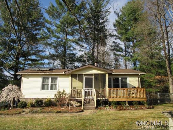 Property image 1 at 20 Stoney Nob Drive, Hendersonville, NC 28792