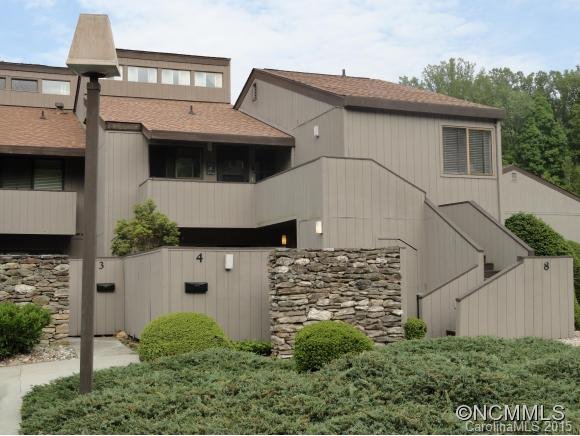 Property image 1 at 4 Lakemoor Lane, Hendersonville, NC 28739