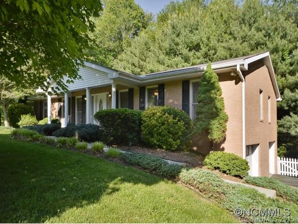 Property image 1 at 316 Melissa Way, Hendersonville, NC 28791