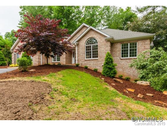 Property image 1 at 71 Oak Gate Drive, Hendersonville, NC 28739