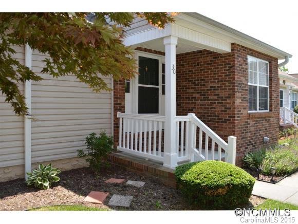 Property image 1 at 30 North Woodridge View Ct, Hendersonville, NC 28791