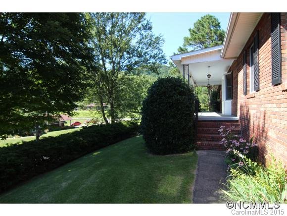Property image 1 at 244 Gateway St, Waynesville, NC 28785