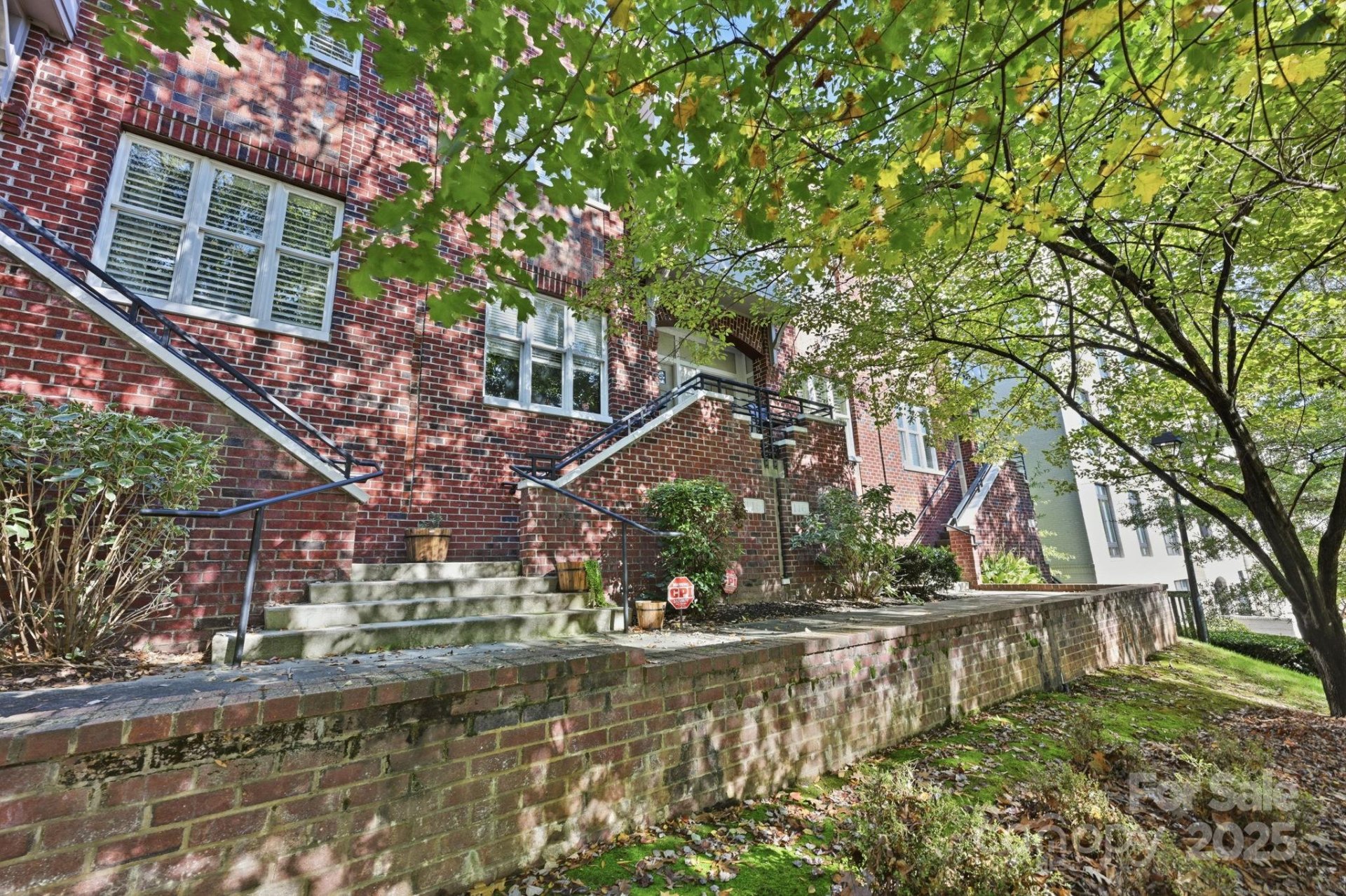 Property at 100 N Laurel Avenue, Charlotte, NC 28207