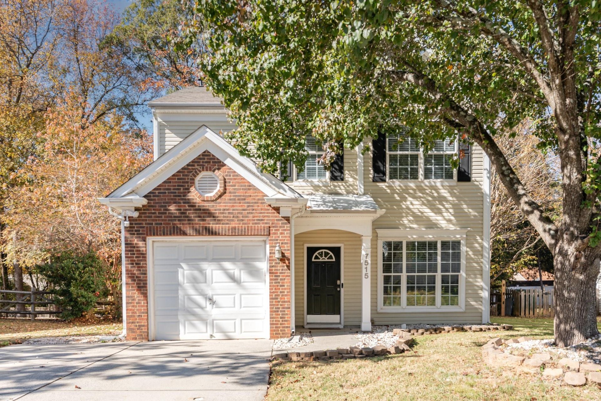 Property image 1 at 7515 Eurostar Drive, Charlotte, NC 28213