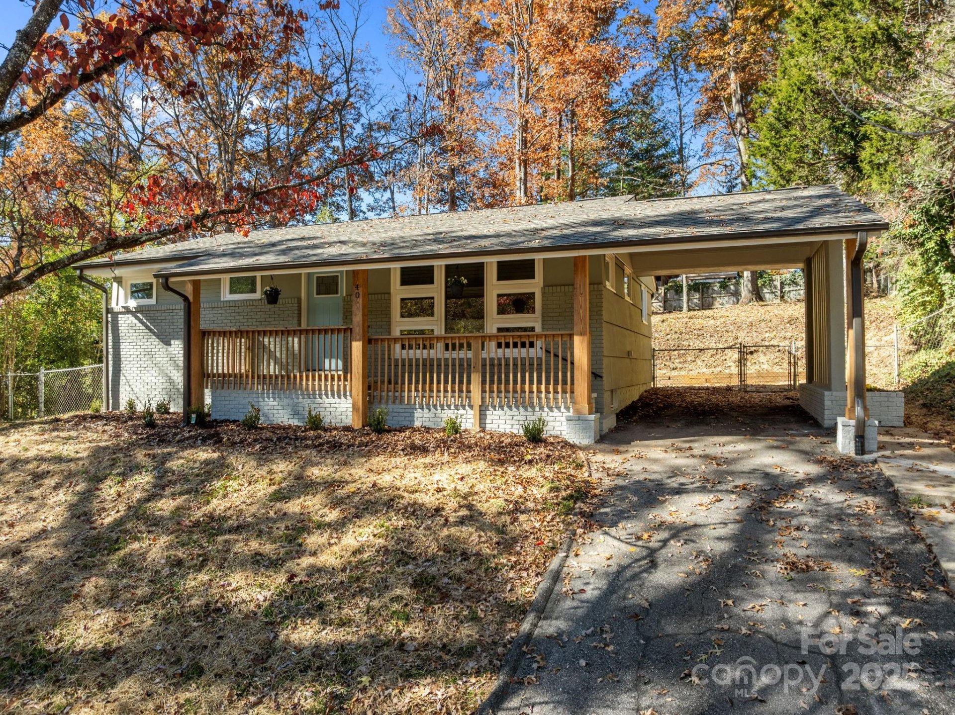 Property image 1 at 40 Arthur Road, Asheville, NC 28806