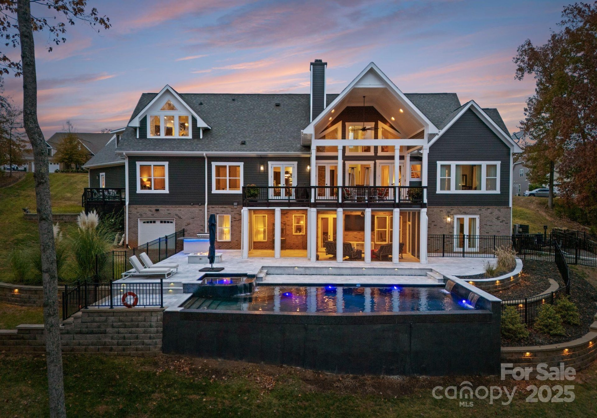 16312 Cozy Cove Road, Charlotte