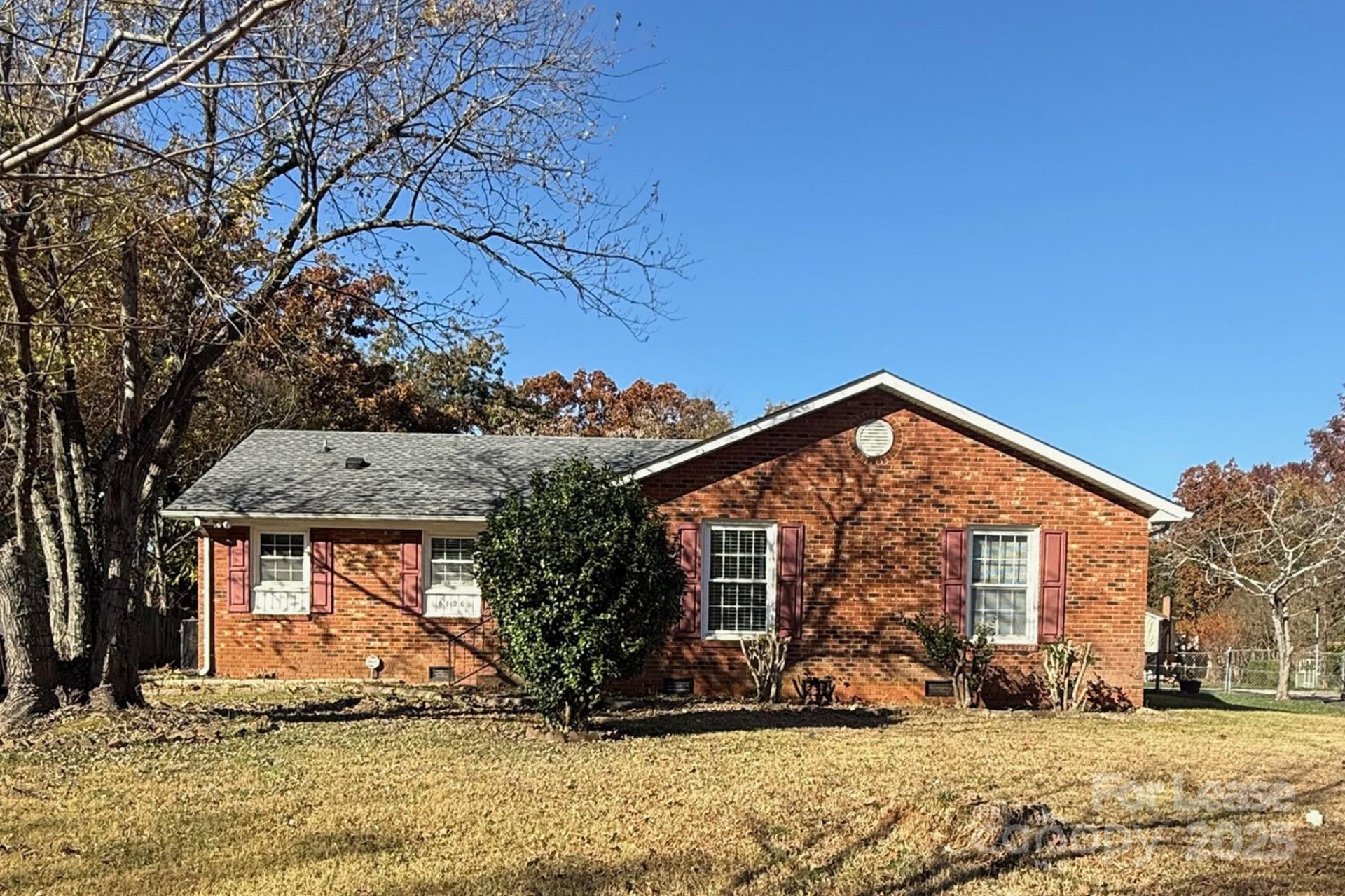 Property image 1 at 6126 Cherrycrest Lane, Charlotte, NC 28217