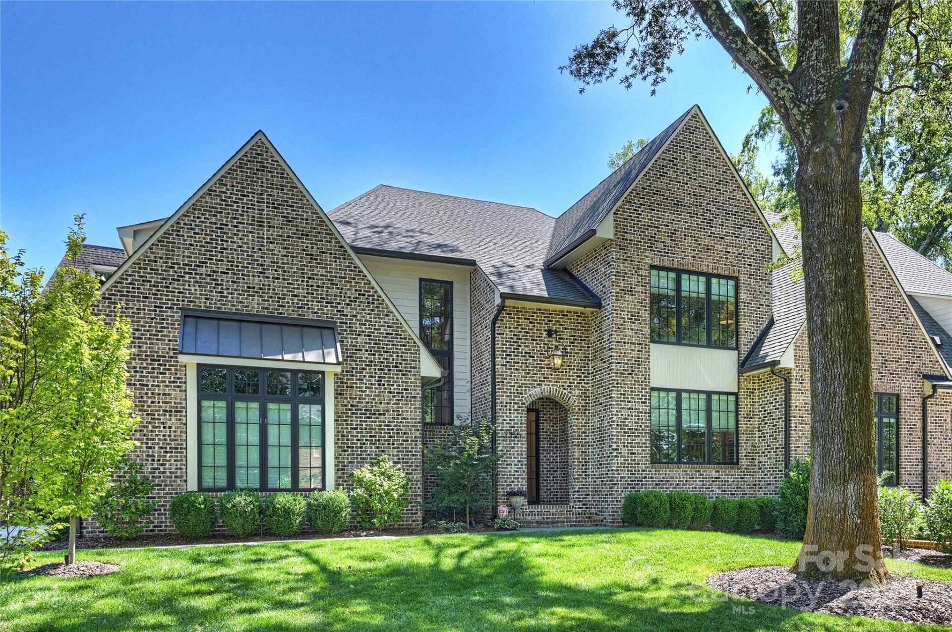 Property image 1 at 2355 Croydon Road, Charlotte, NC 28207