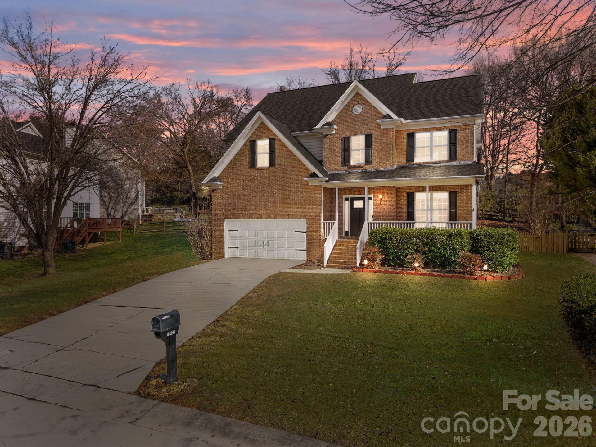 Hampton Ridge, Huntersville community