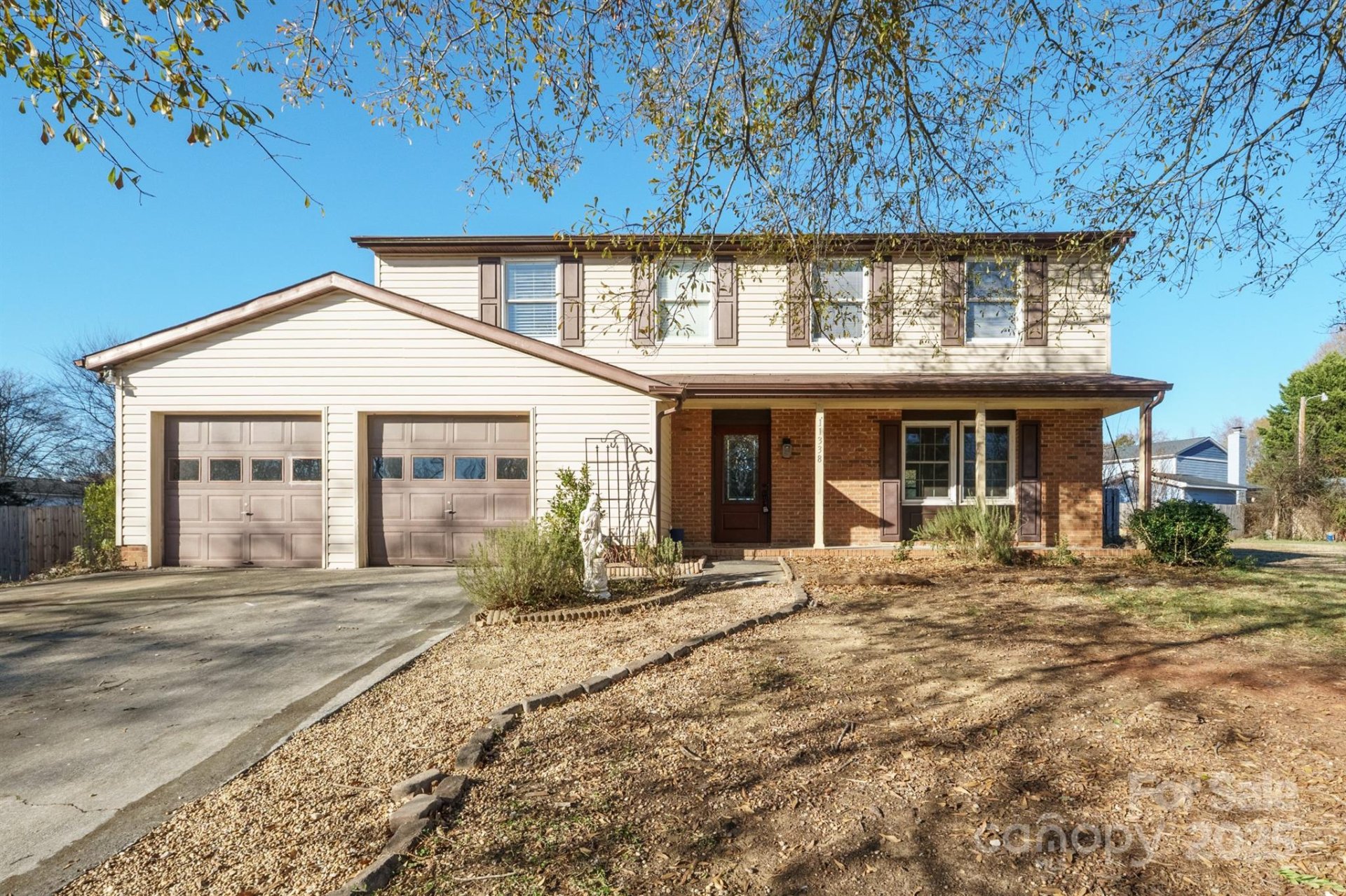 Walnut Creek, Charlotte community