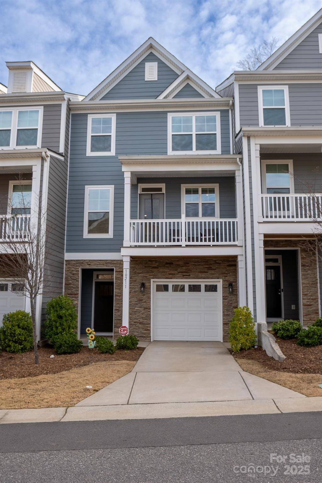 Glenmere, Charlotte community