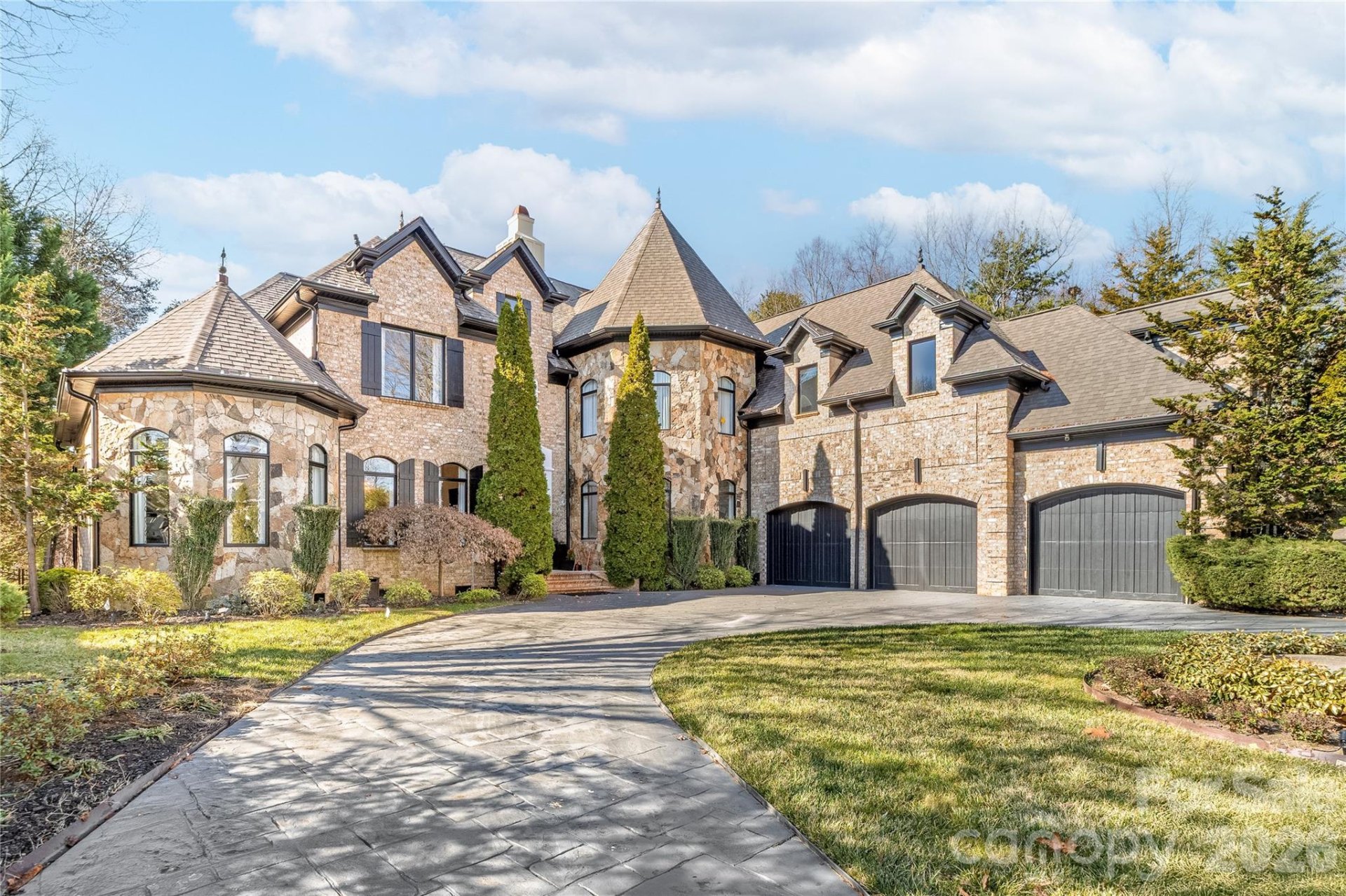 18805 Windy Point Drive