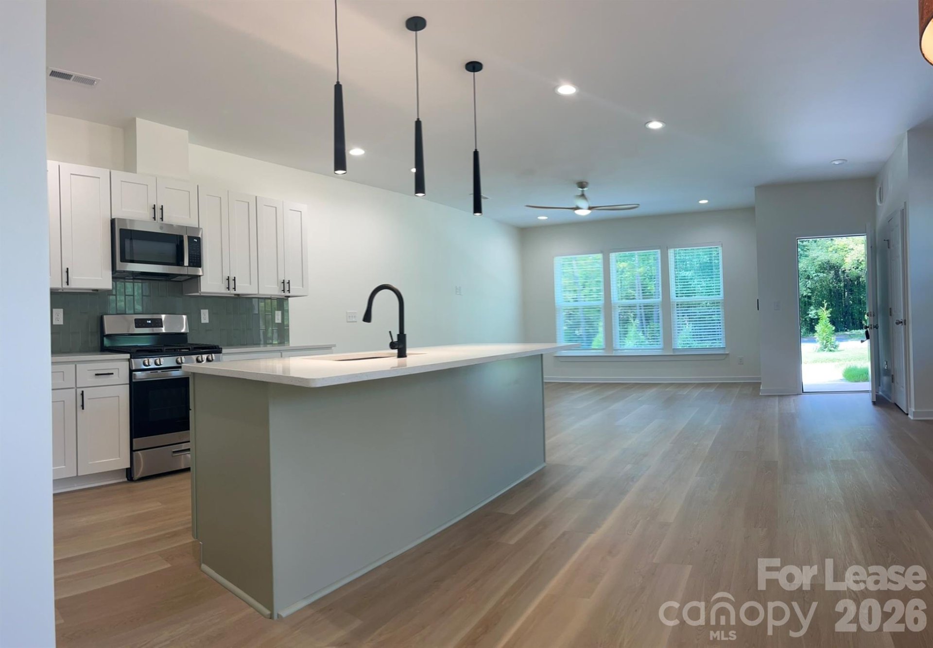 Luna Abodes, Charlotte community