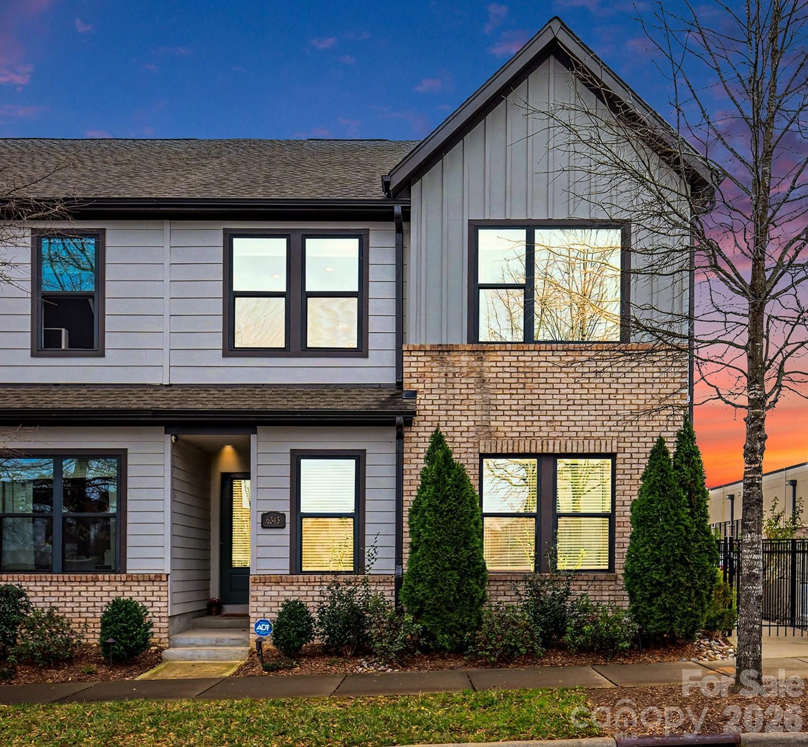 Waverly, Charlotte community