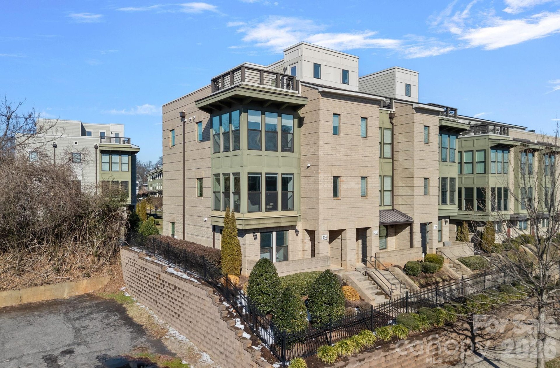 214 Wesley Heights Way