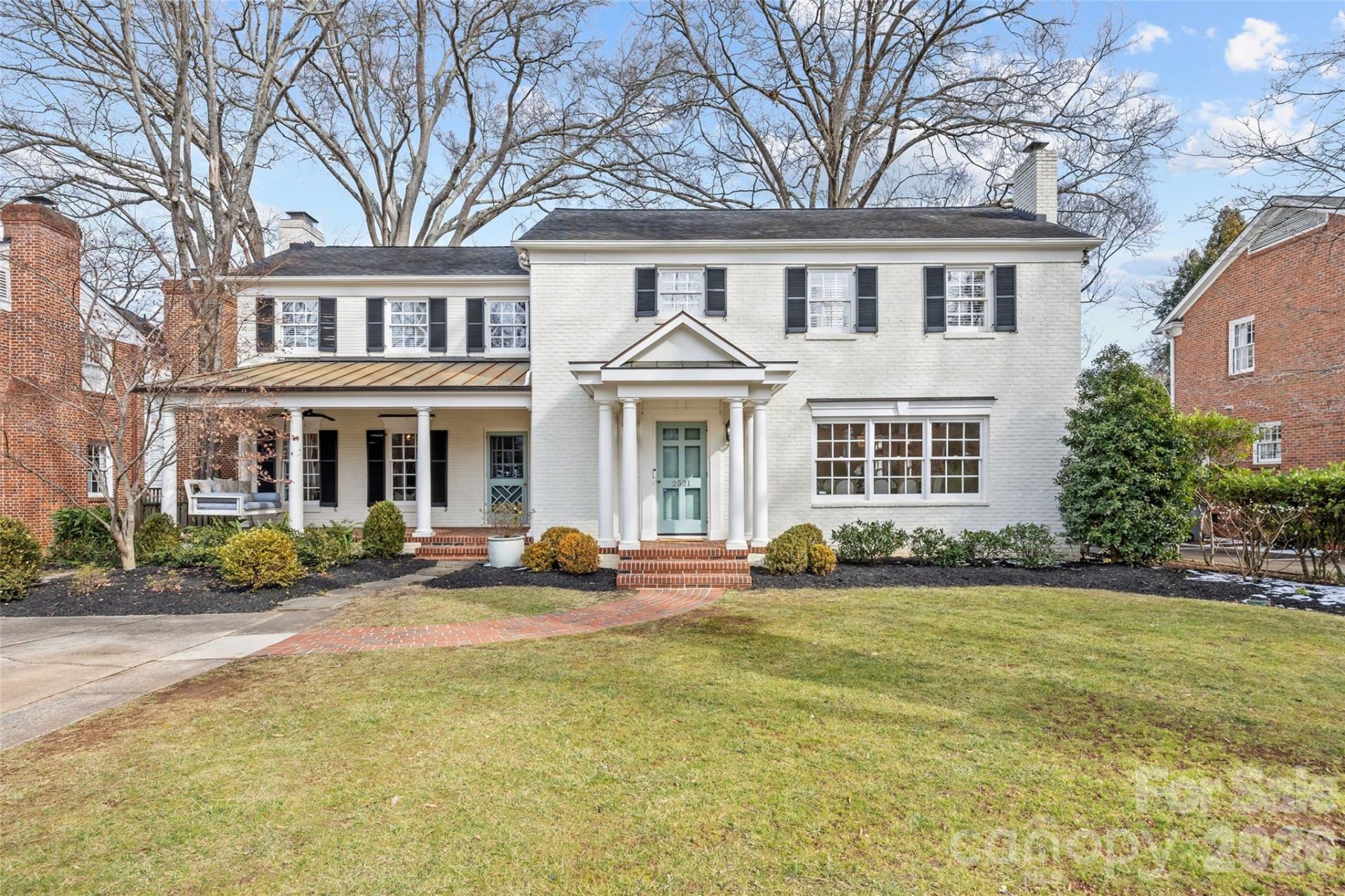 2521 Hampton Avenue