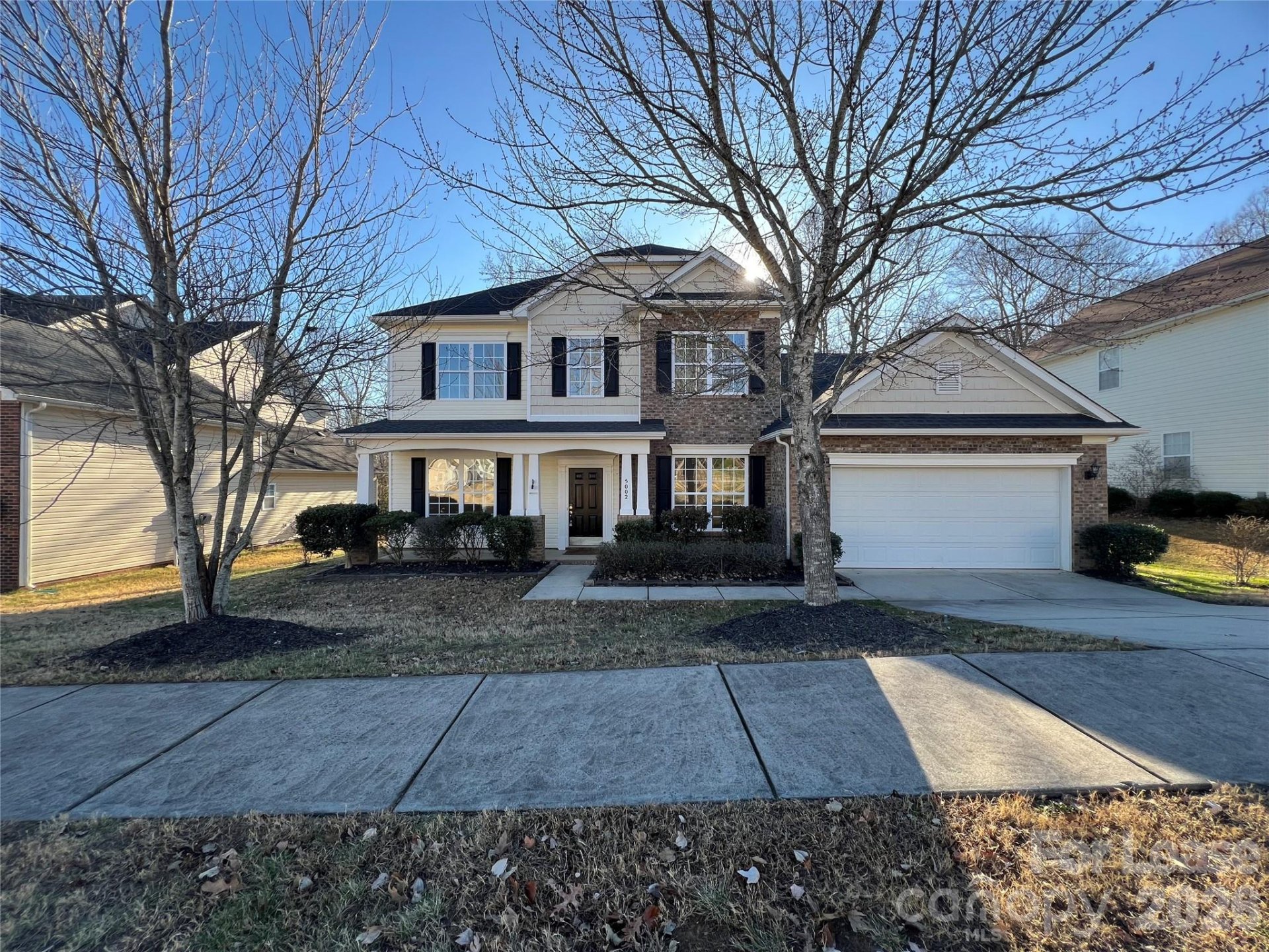 5002 Fine Robe Drive