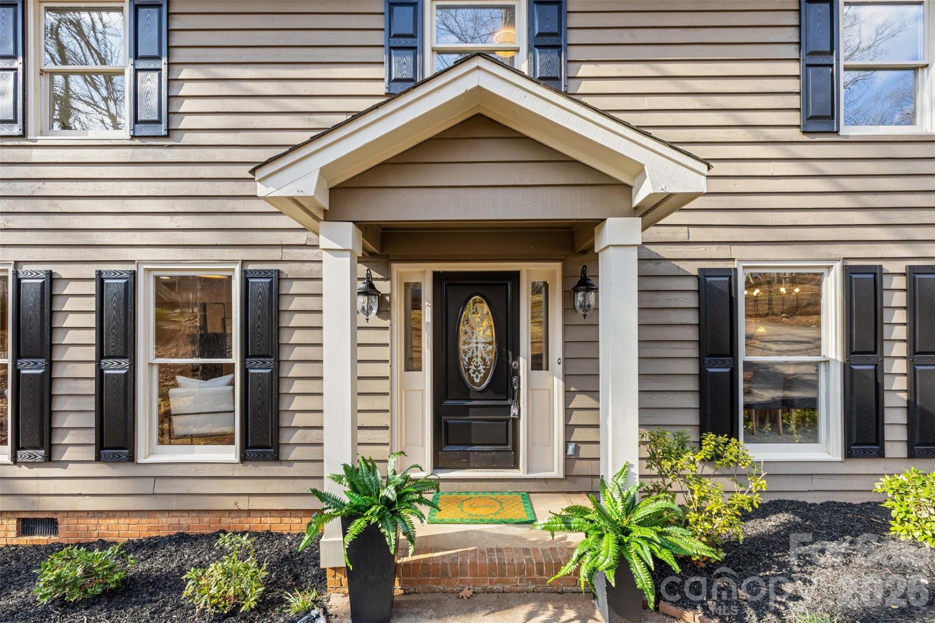 8 Hickory Ridge Court