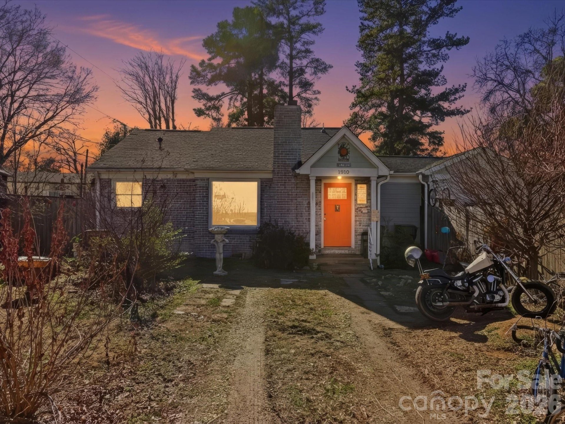 1810 Marguerite Avenue