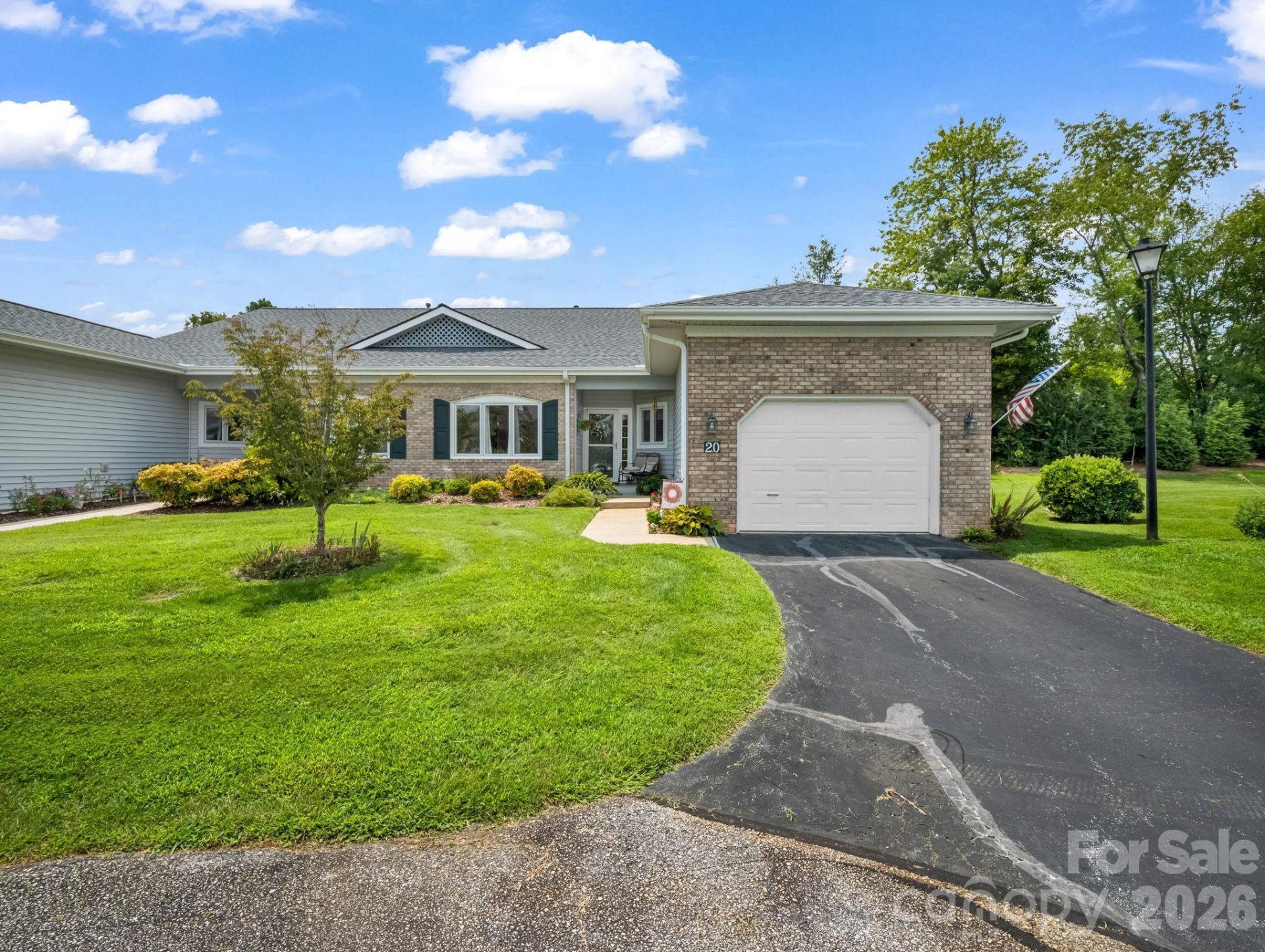 Country Meadows, Hendersonville community