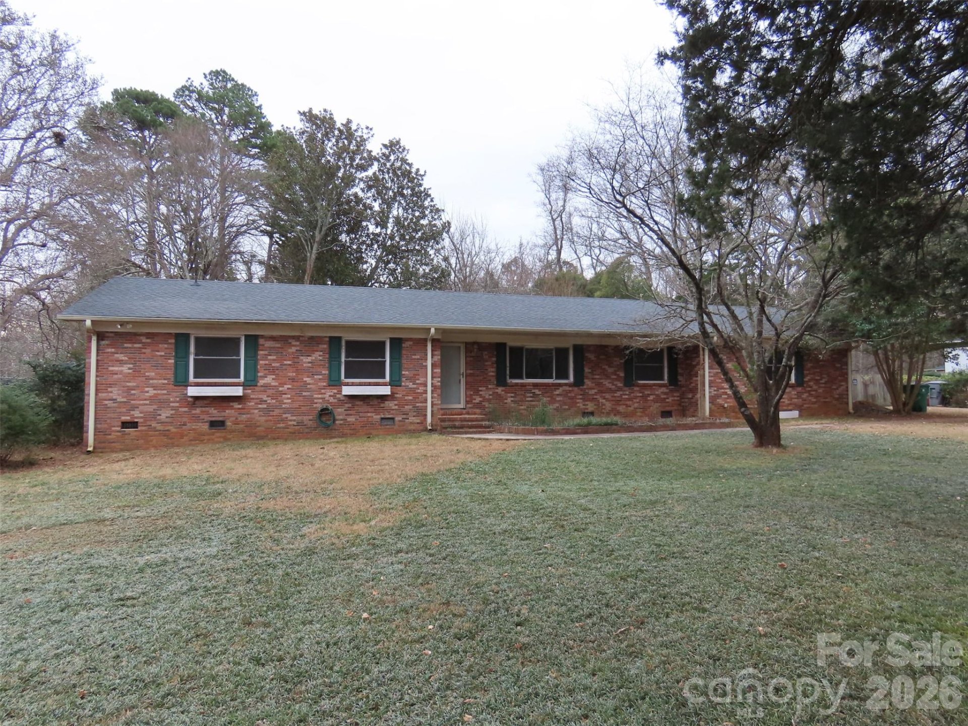 Colonial Village, Charlotte community