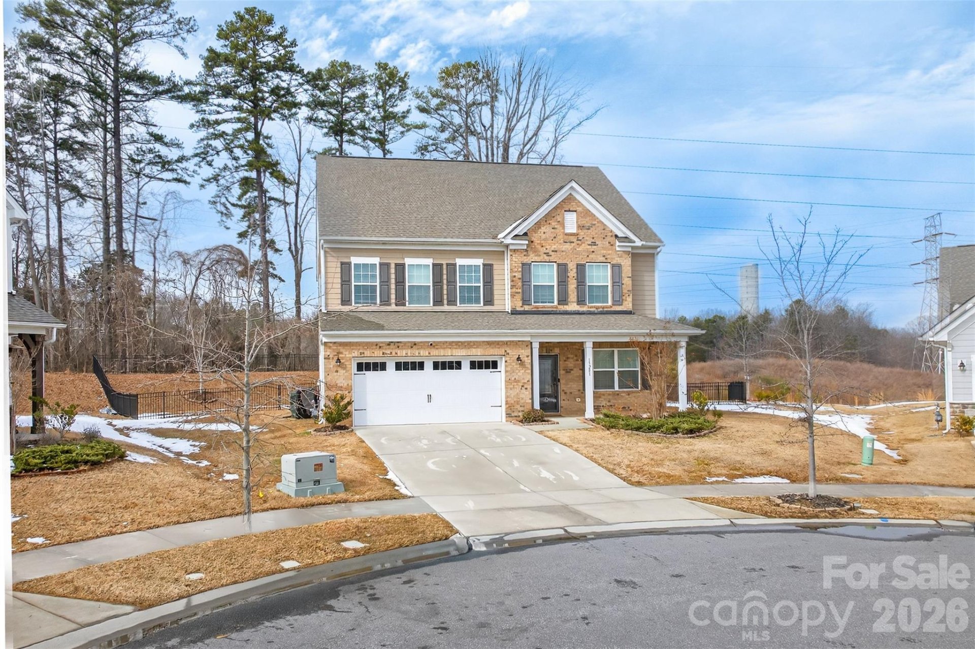 Bryton, Huntersville community