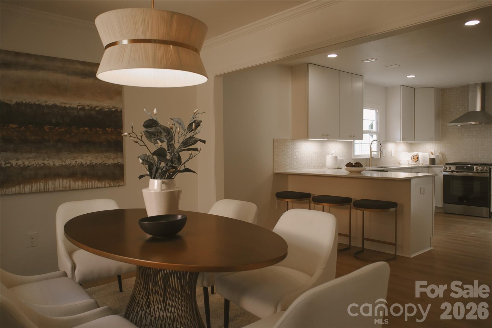 Wessex Square, Charlotte community