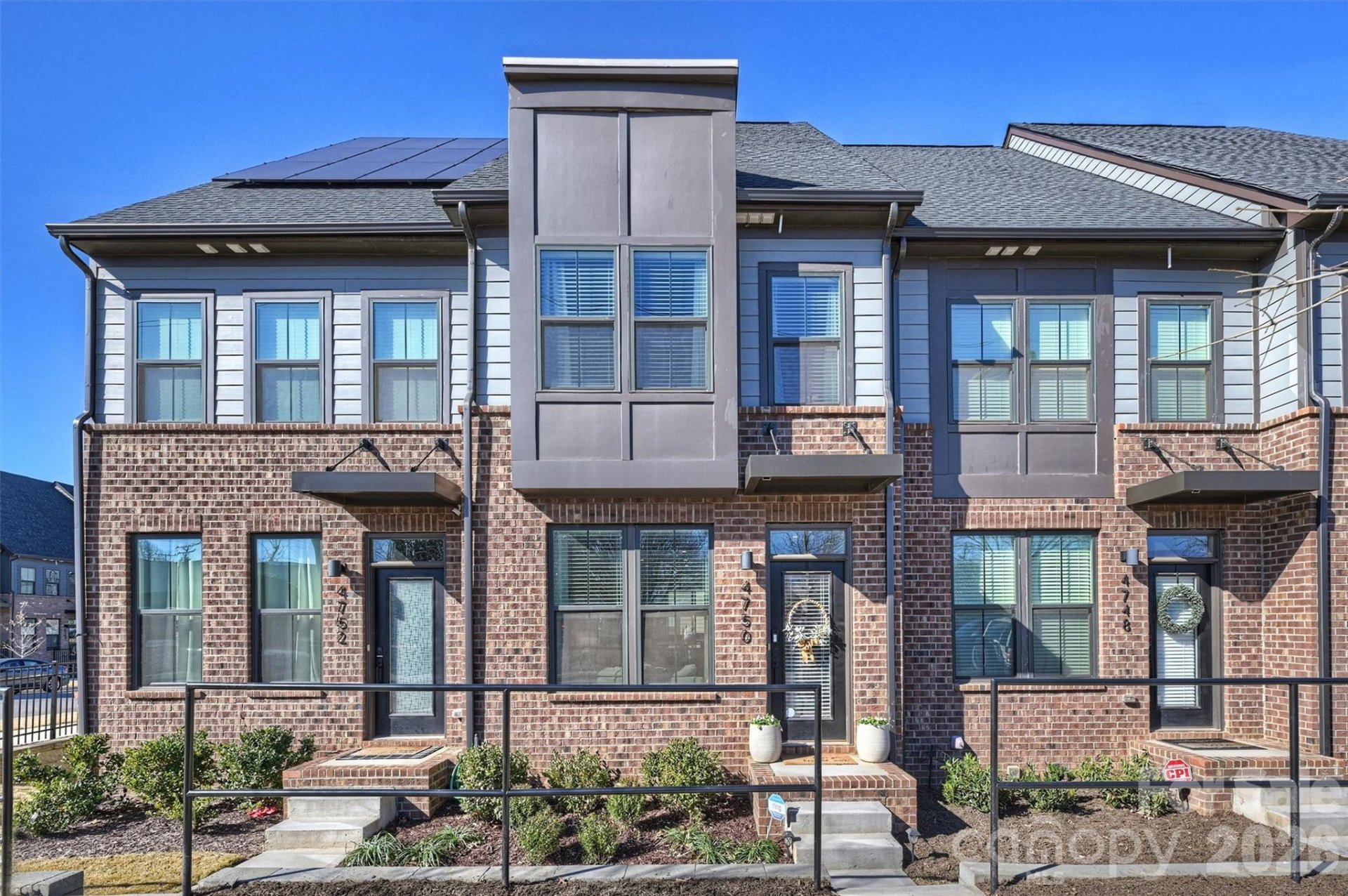 4750 Chastain Avenue