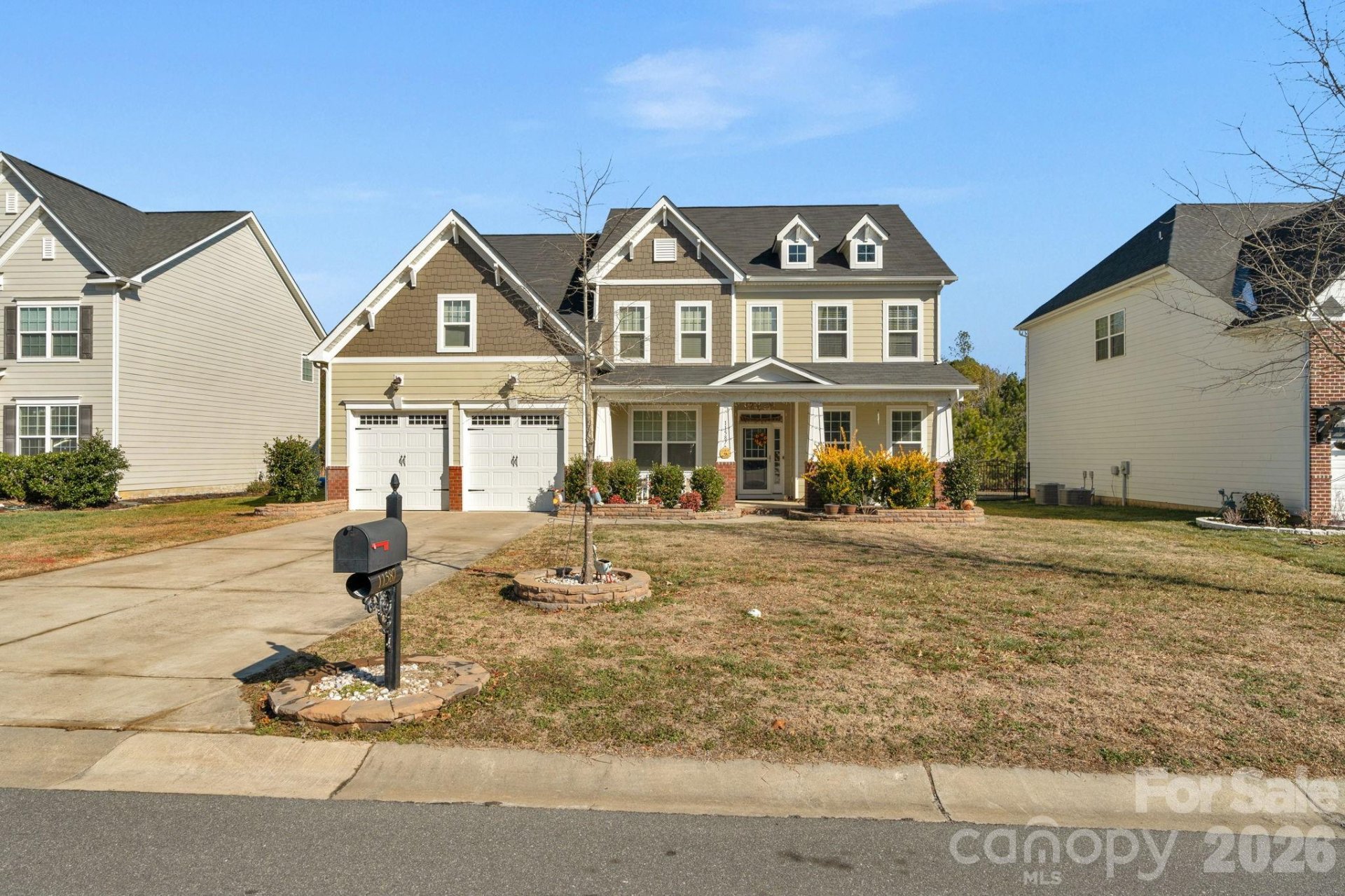 Peach Orchard Estates, Charlotte community
